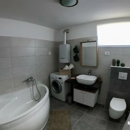 House 1942 * Puntera